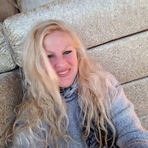 Meet your Posher, Diana